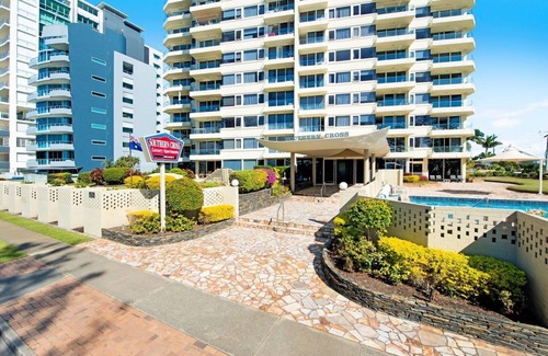 Burleigh Heads Apartment | Beachside Getaway, Southern Cross Seventh Floor