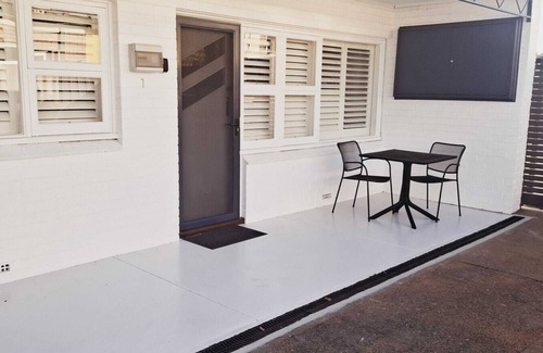 Rockingham Apartment | Beachside Homely Flat in Rockingham