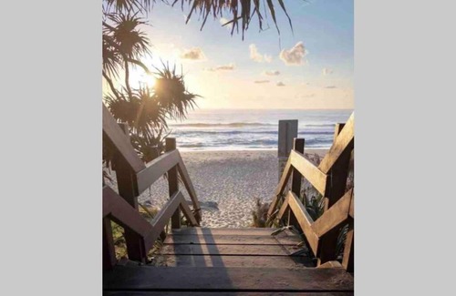 Marcoola House | Beachside Marcoola