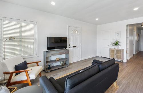 Old Towne House | Beachside Oasis