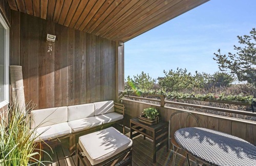 Napeague Apartment | Beachside Sanctuary w/Partial Ocean View + Patio