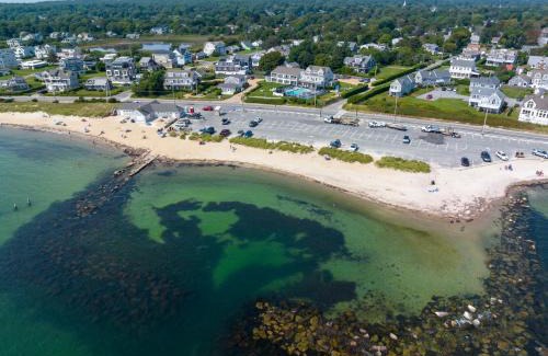 Falmouth Hotel | Beachside Village Resort
