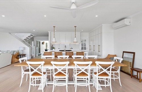 Gerroa House | Beachstead - Ocean and River Views
