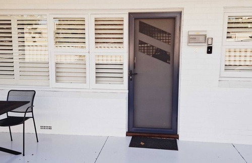 Rockingham Apartment | Beachy Apartment Near Penguin Island & Safety Bay
