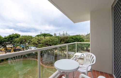 Burleigh Heads Apartment | Beachy, beautiful, and the best location on the GC!