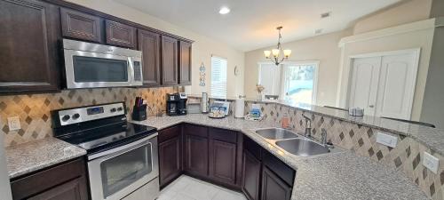 Navarre House | Beachy Bliss the perfect stay