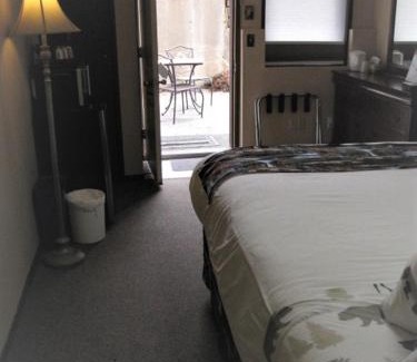 Mountain View Hotel | Bear Country Inn and Suites