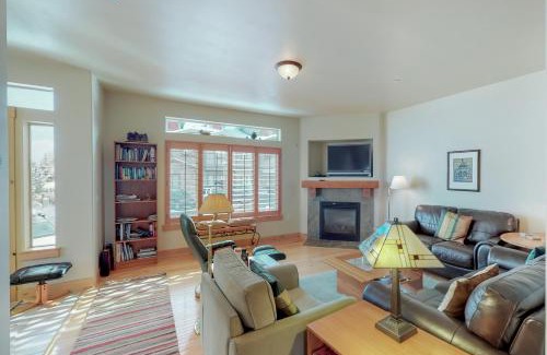 Bear Hollow Village House | Bear Hollow Beauty