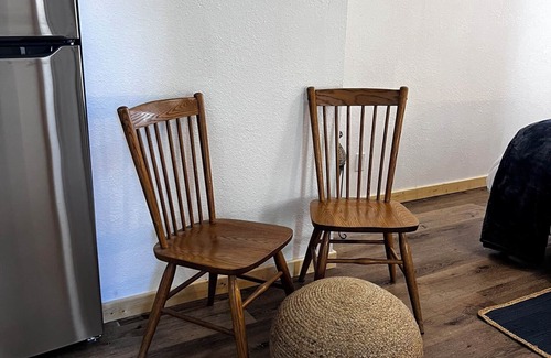 Paris Apartment | Bear Lake Private Suite-Sleeps 5-Historic Paris