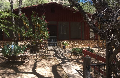 Sierra Vista Southeast Cabin | Bear Mountain Ranch at Ramsey Canyon