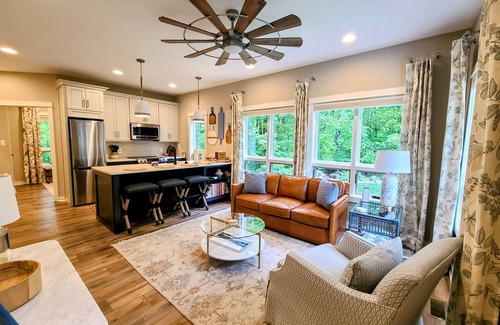 Leesburg Cottage | Bear Mountain Cottage