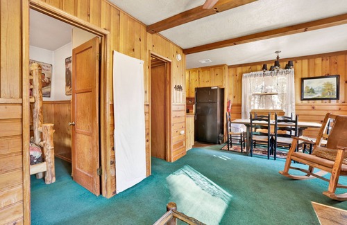 Big Bear Lake Cabin | Bear Paw Cottage at Big Bear w/Hot Tub