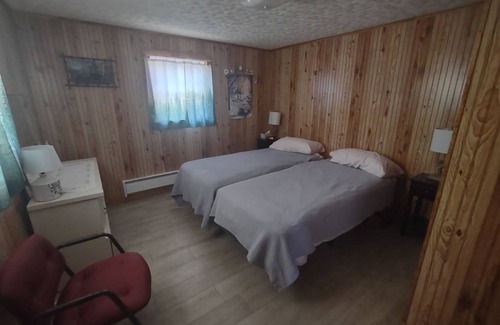 Brookville Cabin | Bear Trap Lodge nestled near, peaceful Cook Forest, and Clear Creek state parks