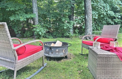 Killington House | Bearmont- Pool, HotTub, FirePit, AC, Gym, Sauna