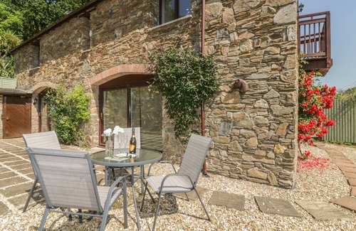 Modbury Cottage | BEARSCOMBE, pet friendly, country holiday cottage in Modbury