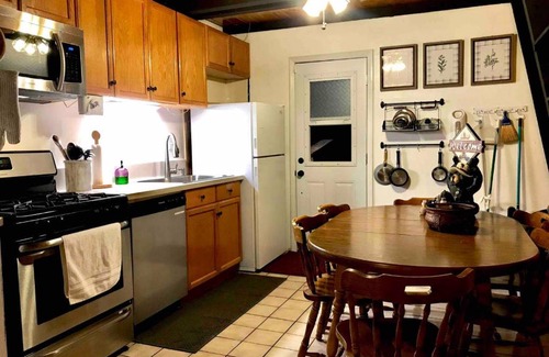 Big Bear City House | ^Bearwood Cabin^ - Close to Oktoberfest & Snowplay