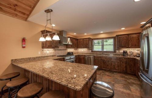 Waterfront Greens House | Beary Fine 6 bed 5 bath luxury home w indoor pool