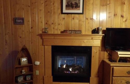 Sevierville House | Beary Tale! Your happily ever after starts here!