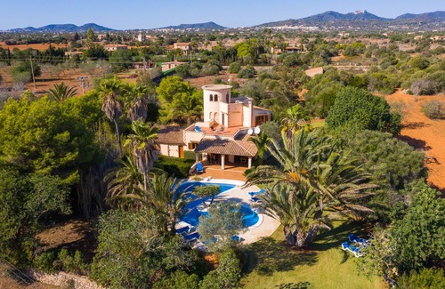 Felanitx Cottage | BEATIFUL HOLIDAY VILLA WITH LARGE GARDEN AND POOL. INTERNET FREE