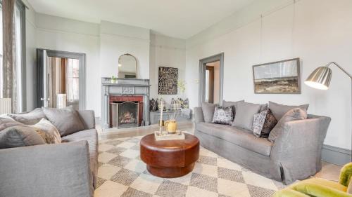 Catskill House | Beatrice by AvantStay Charming Catskills Escape