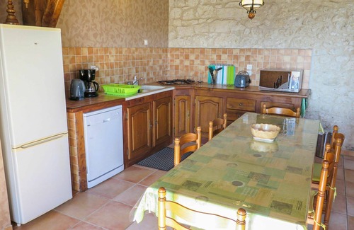 Dondas Villa | Beautiful apartment in villa for 6 guests with pool, TV, terrace, panoramic view and parking
