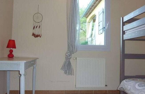 Saint-Paul-Trois-Chateaux Villa | Beautiful Villa in Saint-Paul-Trois-Chateaux with Pool
