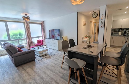 Poitiers Apartment | Beau-Jean, Un Cocon Sympa 5 min à Pied du Centre-Ville, Parking Privé, à 10 min du CHU