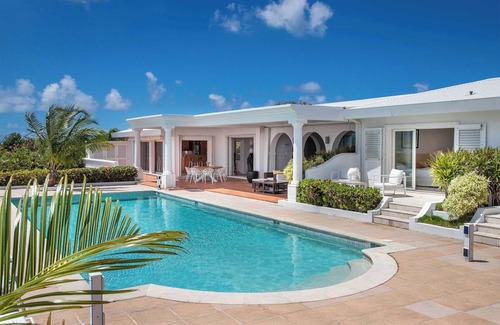 Les Terres Basses Villa | Beaulieu in Terres Basses by Personal Villas - Luxurious Villa on a Hill