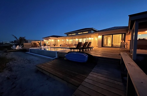 Farmer's Hill House | BeauSoleil Beach House, Luxury Private Ocean Front with Infinity Pool/Hot Tub