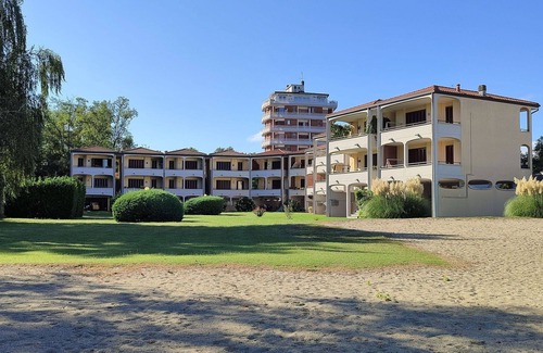 Barza Apartment | Beautiful apartment for 3 people with WIFI, TV, terrace, pets allowed and parking