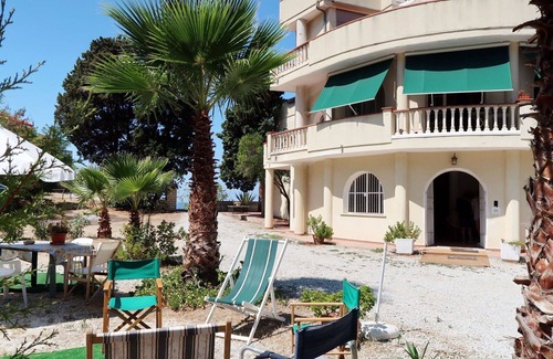 Santa Domenica Apartment | Beautiful apartment for 2 people with WIFI, TV, terrace, pets allowed and parking