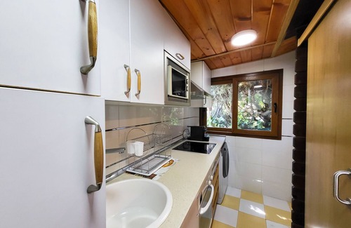 Villanueva de la Canada Apartment | BEAUTIFUL FULLY EQUIPPED BUNGALOW APARTMENT