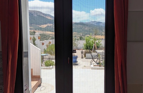 Villanueva del Trabuco Apartment | Beautiful studios with mountain views