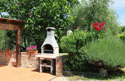 Guistrigona Villa | Beautiful apartment in villa for 3 people with WIFI, A/C, TV, patio, pets allowed and parking