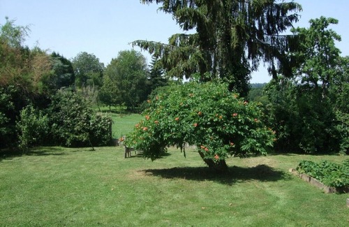 Saint-Germain-les-Belles Cottage | Beautiful village house, 6 bedrooms, large garden & short walk to lake beach