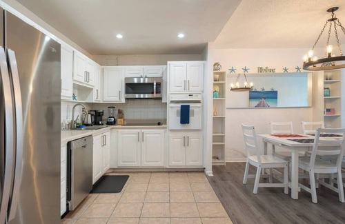 Sunny Isles Beach Condo | Beautiful 1 bedroom apartment fully furnished steps away from the beach