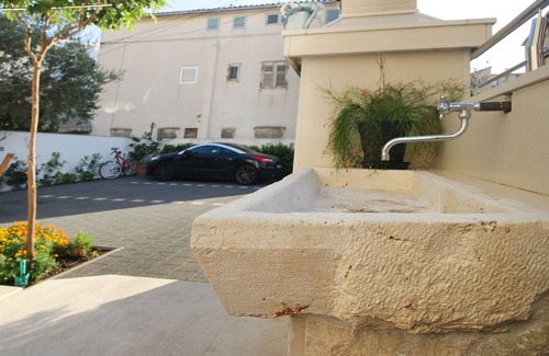 Donja luka Apartment | Beautiful 1 bedroom app, by beach