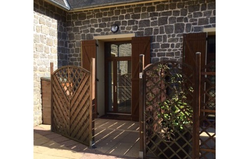 Pleurtuit Apartment | Beautiful 1 Bedroom Gite In Pleurtuit