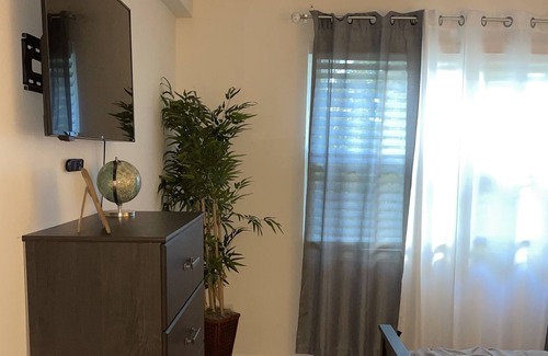 Hicksville Apartment | Beautiful 1 bedroom near everything!