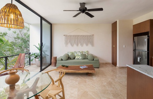 La Veleta Apartment | Beautiful 1 BR 3 PAX Apt in luxurious location!