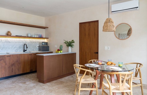 La Veleta Apartment | Beautiful 1 BR 3 PAX Apt in luxurious location!