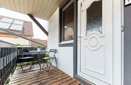 Rust Apartment | Beautiful 1-room apartment with bathroom & WC - just a 10-minute walk from Europa-Park