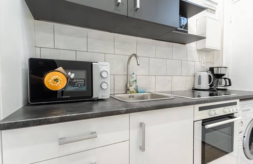 Rudolfsheim-Funfhaus Apartment | Beautiful 1BR Apt in Central, Convenient Area
