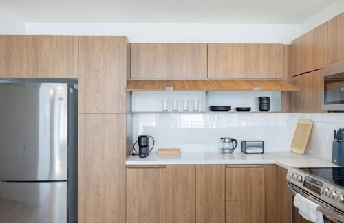 Koreatown Apartment | Beautiful 1BR in K-town w/Balcony (ID113)