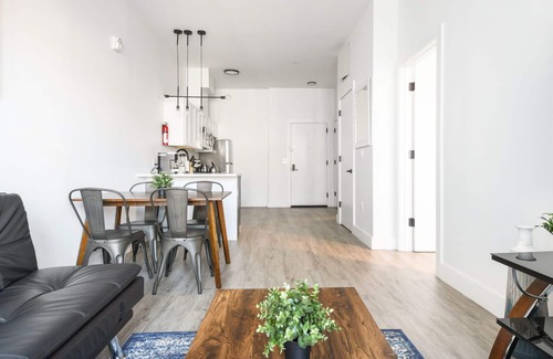 Elizabeth Apartment | Beautiful 1BR Next to EWR 7590