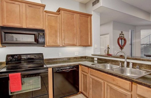 South Scottsdale Condo | Beautiful 2-Bedroom Condo in Prime Paradise Valley/Scottsdale Area