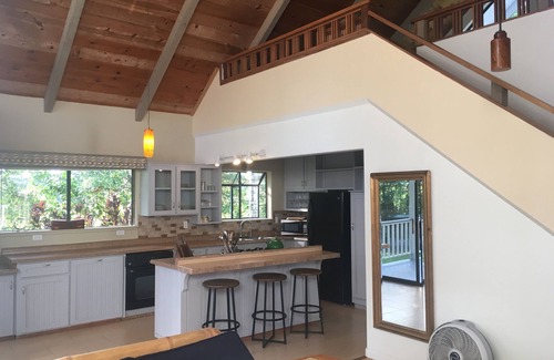 Keaau House | Beautiful 2 Bedroom, 1 bath, full kitchen, secluded acre of gardens