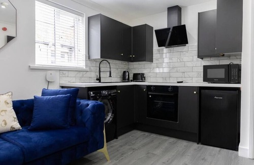 Cathays Apartment | Beautiful 2 Bedroom Apartment Near City Centre
