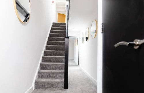 Cathays Apartment | Beautiful 2 Bedroom Apartment Near City Centre