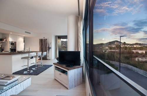 Talamanca Apartment | Beautiful 2 bedroom apartment in Marina Botafoch